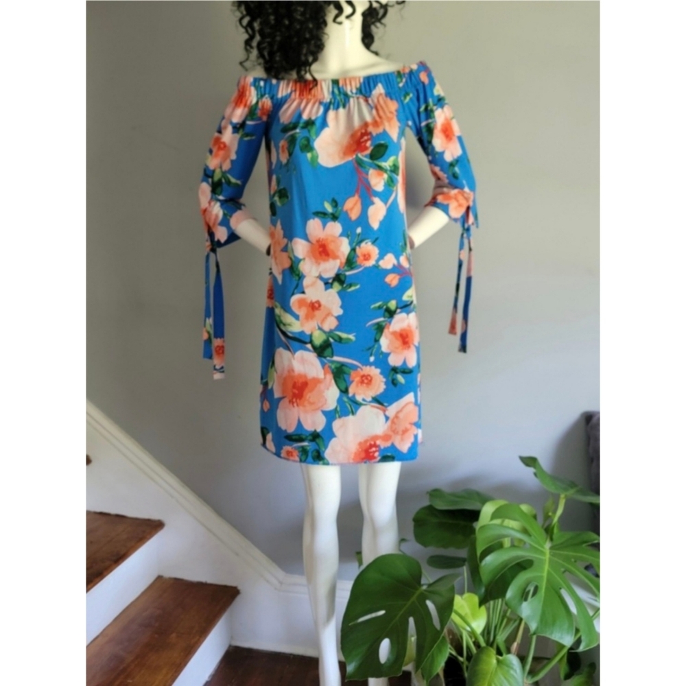 Vince Camuto's Floral Off shoulder Dress